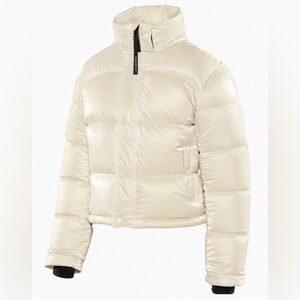 Aritzia Super Puff Shorty | Size S | Cool Beige